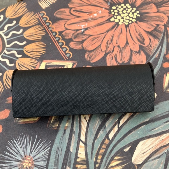 Prada black eyeglass case - Picture 3 of 4